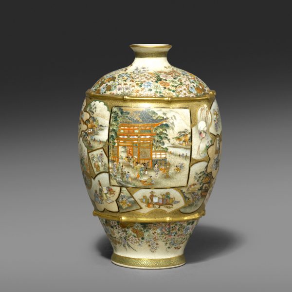 Satsuma vase with traditional Japanese scenes
