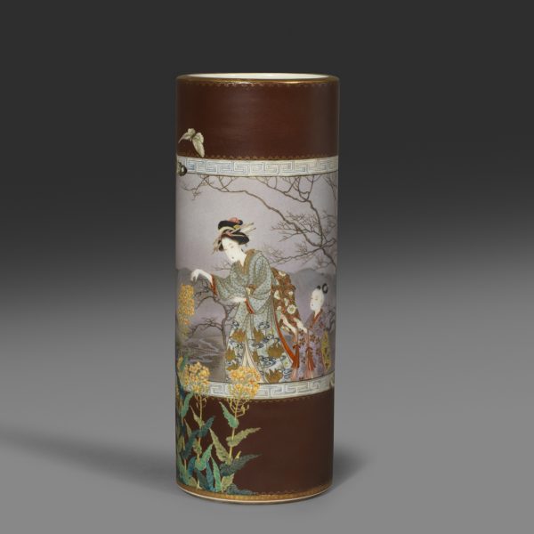 Satsuma vase with lady in kimono with attendant