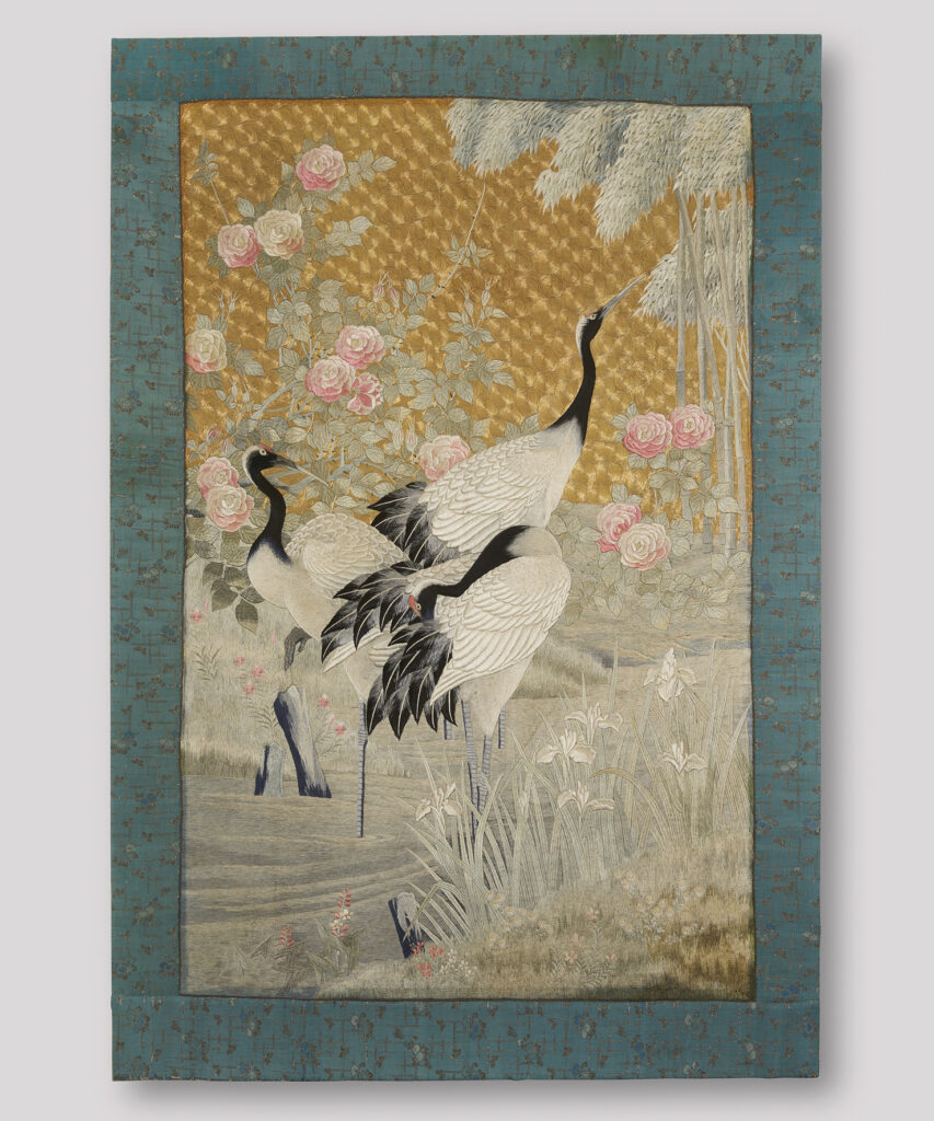 鶴薔薇菖蒲図絹刺繍 - Grace Tsumugi Fine Art